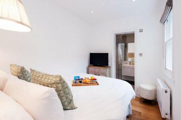 FG Property - Earls Court Lillie Road London - Photo2