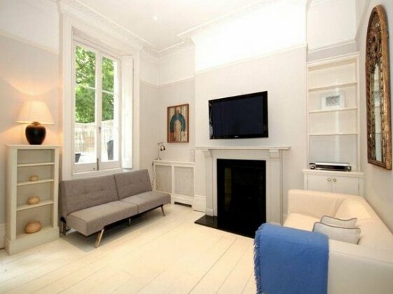 FG Property- Notting Hill Gate- Norland Square - Photo2
