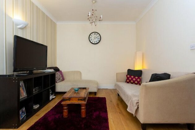 Flat Near Liverpool Street With 2 Bedrooms - Photo2