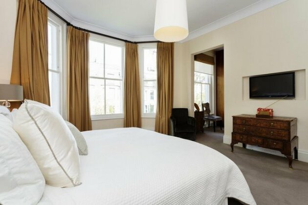 Four Bed House in Russell Road - Kensington - Photo5
