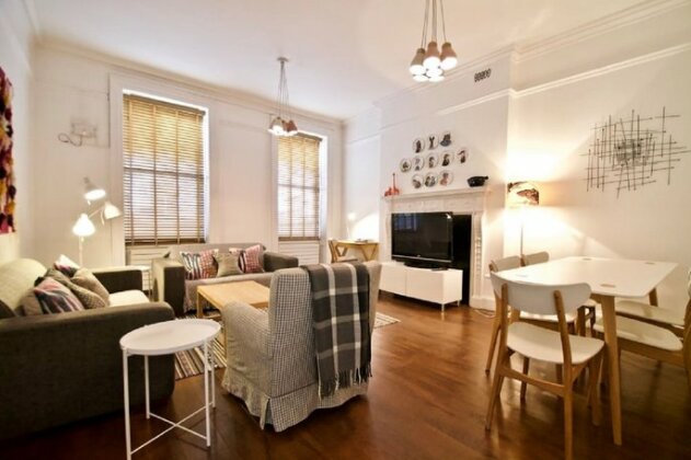 Gower Street Apartments - Photo2