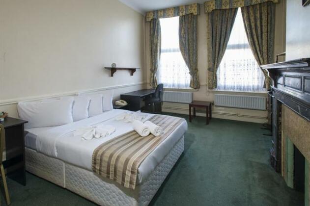 Hampton Court Palace Hotel - Photo5