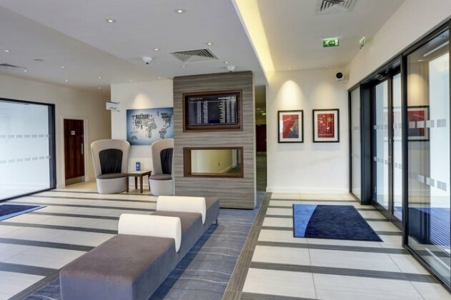 Holiday Inn Express London - ExCel - Photo3