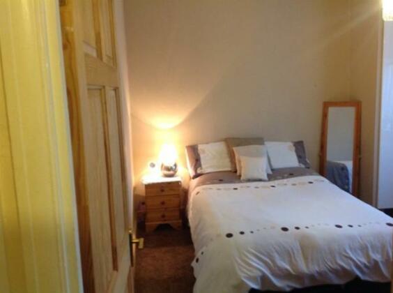 Homestay in Ilford near Valentines Park