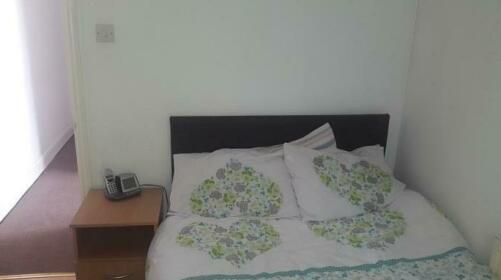 Homestay in Woodford near Wanstead Tube Station