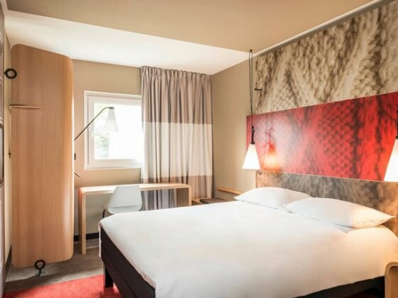 Ibis London Stratford - Photo4