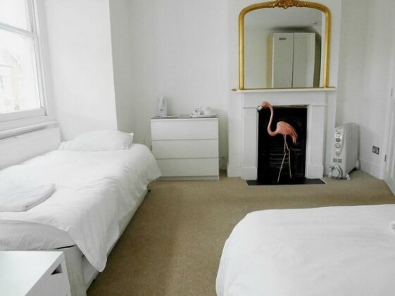 Kew Rooms - Photo2