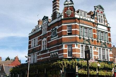 King William IV Hotel London