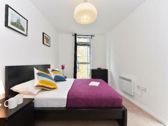 London Bridge Apartments - Photo2