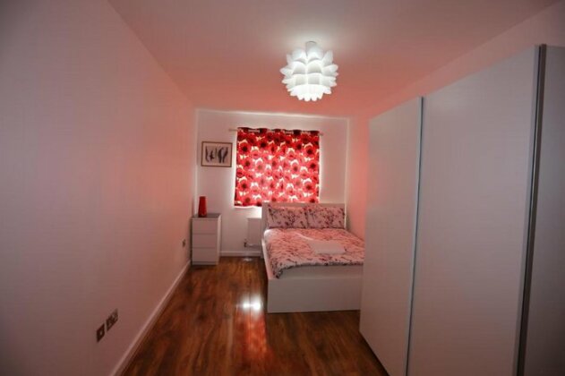 Lovely 2 bed 2 toilet Hill House river view apartment - Photo4
