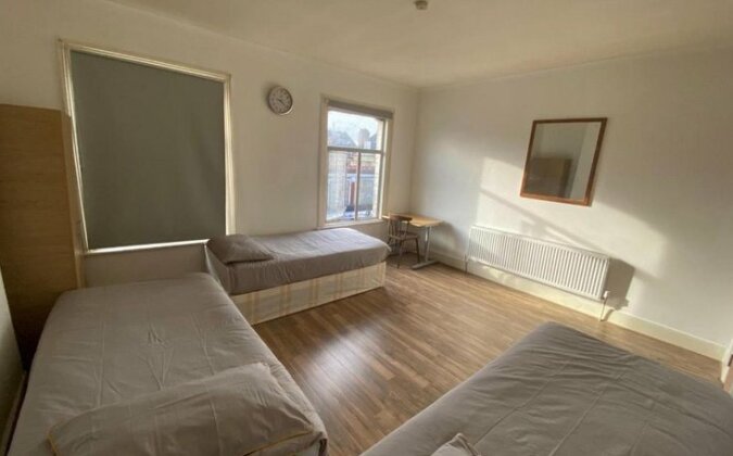 Lovely Modern Triple Shared Room Central Location - Photo3