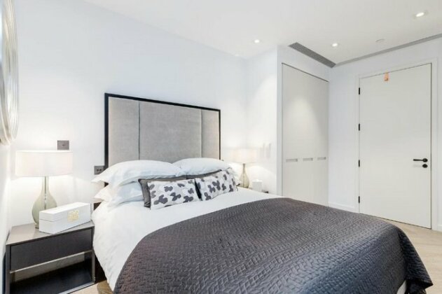 Luxury 1 bedroom Battersea Power Station apartment - Photo2