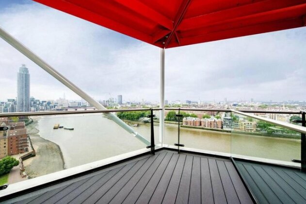Luxury Riverside Apartment London - Photo3