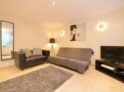 Marble Arch Luxury Apartments - Photo4