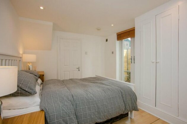 Modern 1 Bedroom Apartment in Wandsworth Road