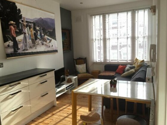 Modern 2bed in Brook Green Olympia - Photo2