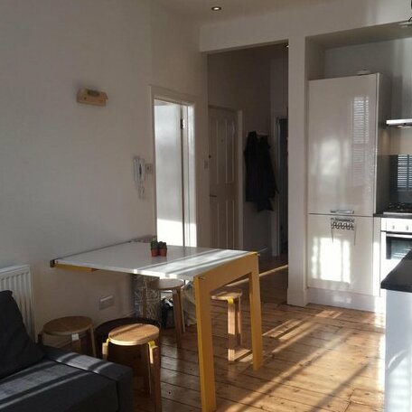Modern 2bed in Brook Green Olympia - Photo4