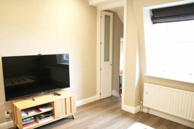 Modern and Stylish 2 Bedroom Flat in Notting Hill - Photo5