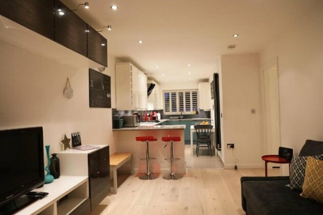 Modern apartment with parking - Photo4