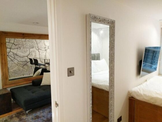 Modern Artistic 1 Bed Apartment in Notting hill - Photo3