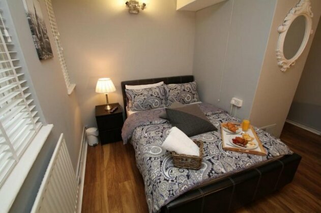 Molesey Apartments - Photo3