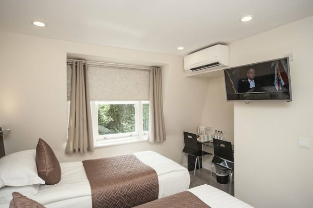 MStay Russell Court Hotel - Photo4