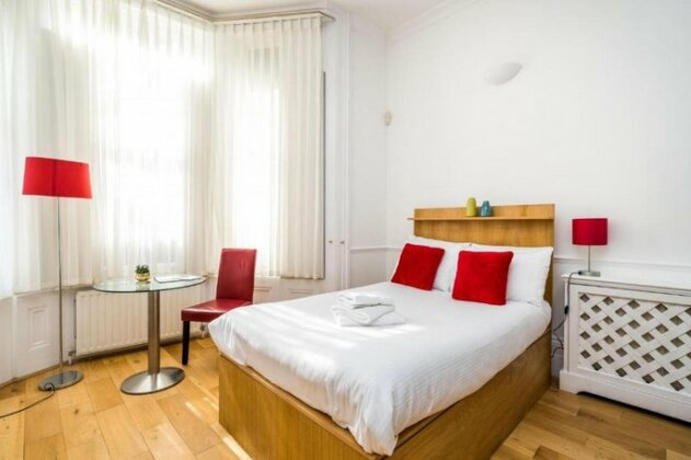 NEW 1 Bedroom Earls Court Flat Centre of London - Photo4