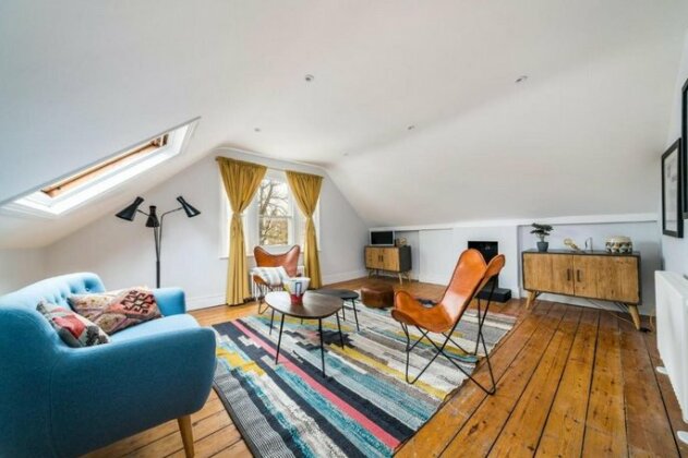 NEW Bohemian 2 Bedroom Victorian Flat in Dalston - Photo2