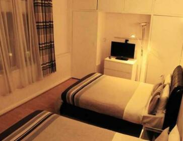 Palace Court Holiday Apartments London
