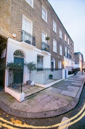 Primestay Baker Street Residences