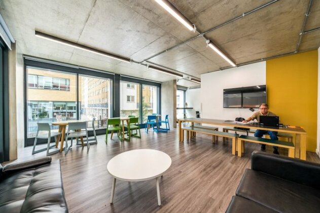 Pure CityStay Aldgate - Photo3