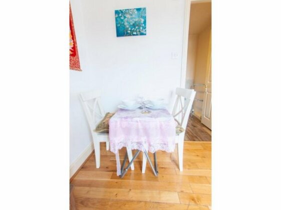 Quiet Cozy 1BR Flat for 2 in Earl's Court - Photo3