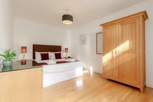 Roomspace Serviced Apartments - Groveland Court - Photo3