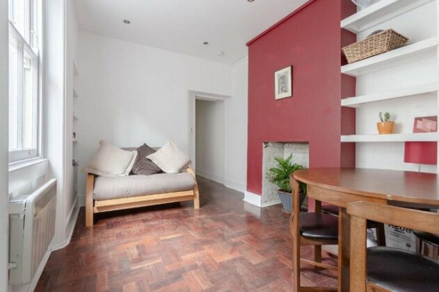 Specious 2 Bedroom Entire Property Near Central London - Photo2