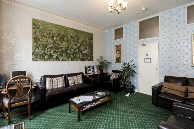 St Athans Hotel - Photo3