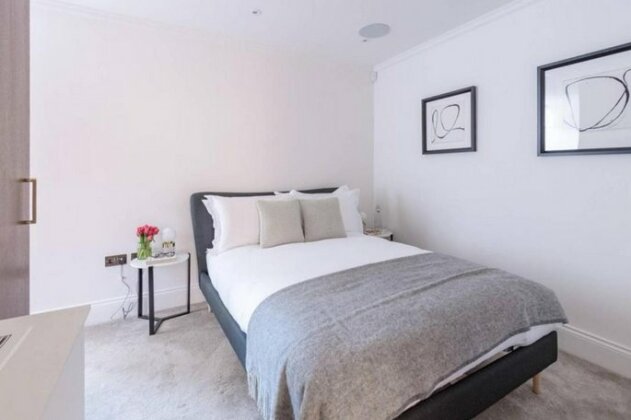 Strand Apartment London