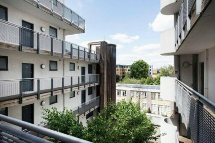 Stylish 2BR flat with balcony near King's Cross