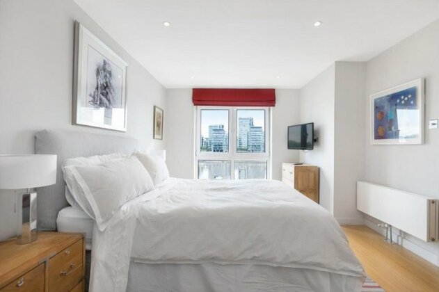 Supererior Modern riverside Fulham Apartment with Balcony and 2 parking spaces - Photo4