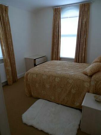 Thames View Serviced Apartment - Photo4
