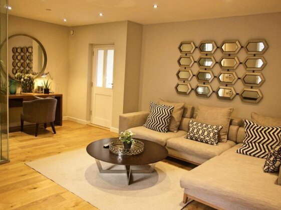 The Norfolk Townhouse - Stunning 5BDR Home - Photo5