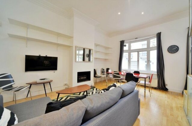 The Queensway Retreat - Stylish 2BDR with Views - Photo5