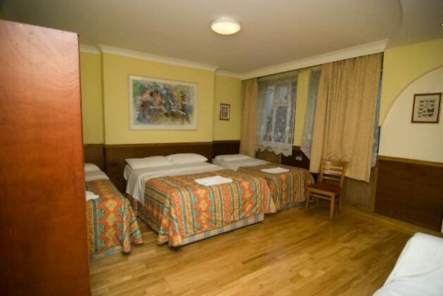 The Ventures Hotel - Photo2