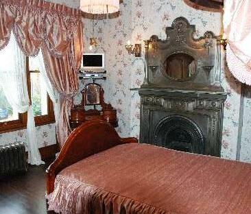 The Victorian Villa Bed & Breakfast - Photo3
