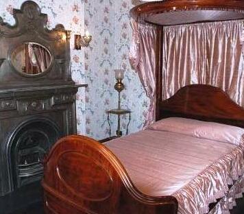 The Victorian Villa Bed & Breakfast - Photo4