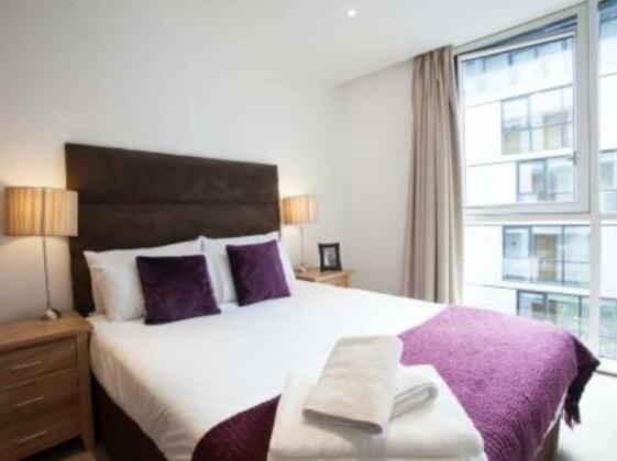 Times Square Central London Apartments - Photo3