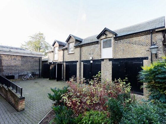 Veeve 2 Bed 2 Bath Mews House West Hill Putney