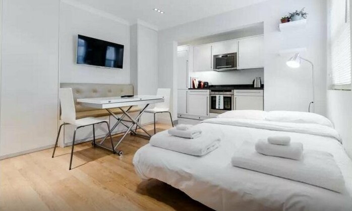 Veeve 2 Bed Flat With Roof Terrace Campden Hill Gardens Notting Hill - Photo2