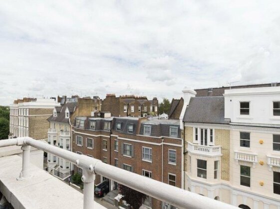 Veeve 2 Bed Flat With Roof Terrace Campden Hill Gardens Notting Hill - Photo4