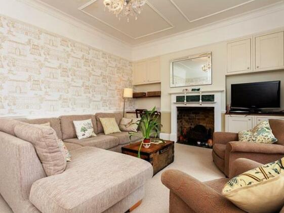 Veeve 2 Bed House On Leppoc Road Clapham - Photo3