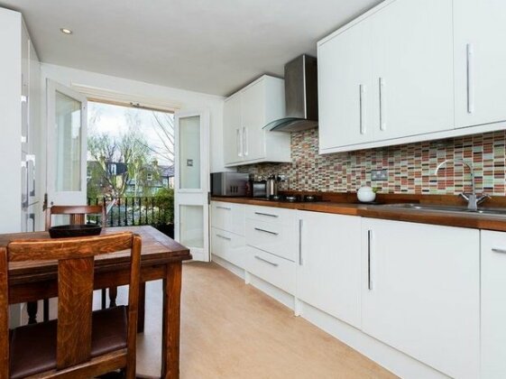 Veeve 2 Bed House On Leppoc Road Clapham - Photo5